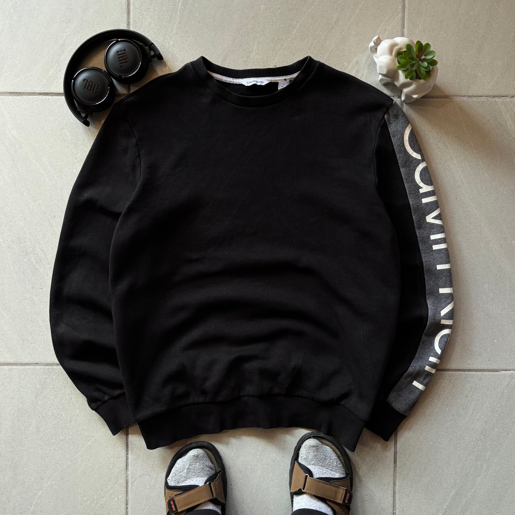 (M BOXY) CALVIN KLEIN CREWNECK LEGIT