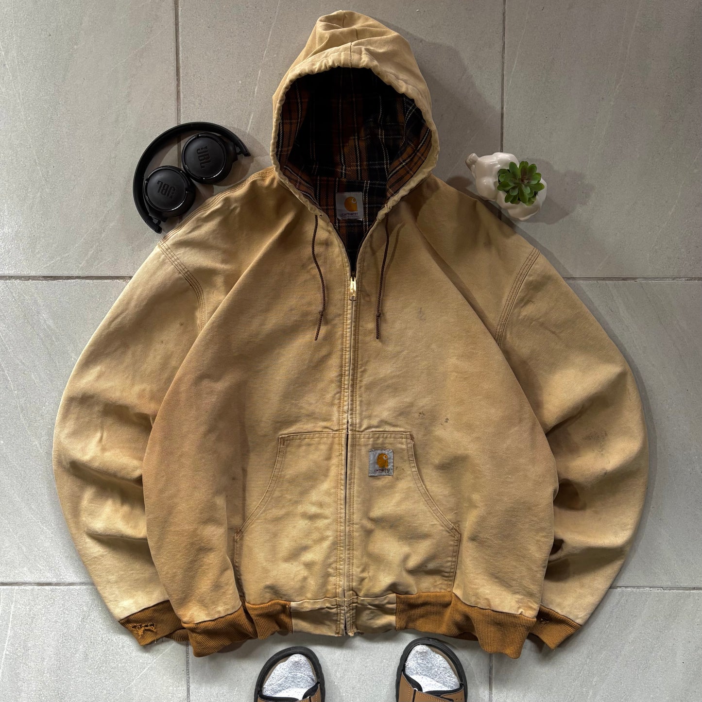 (Xl) VINTAGE CARHARTT ACTIVE JACKET J140 - DISTRESSED