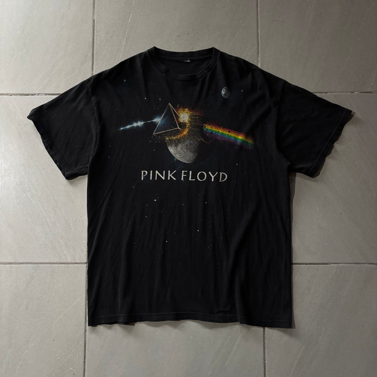 (L) PINK FLOYD GRAPHIC TEE