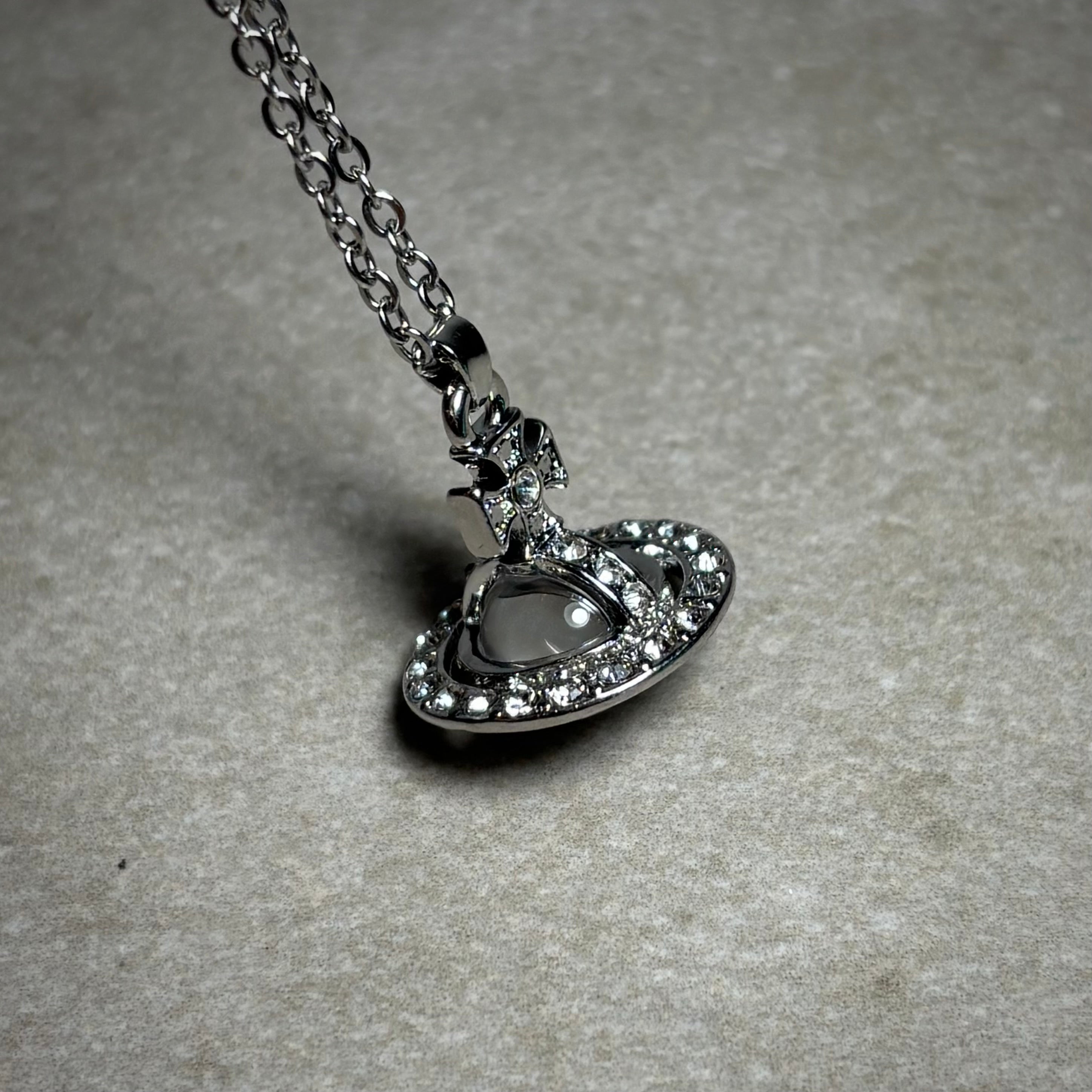 VW SATURNO NECKLACE