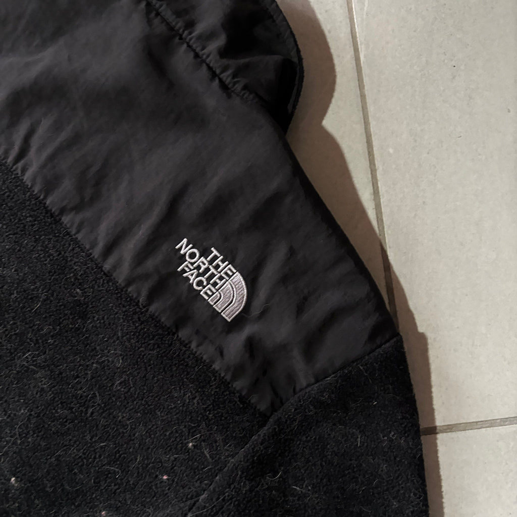 (L) THE NORTH FACE FLEECE JACKET