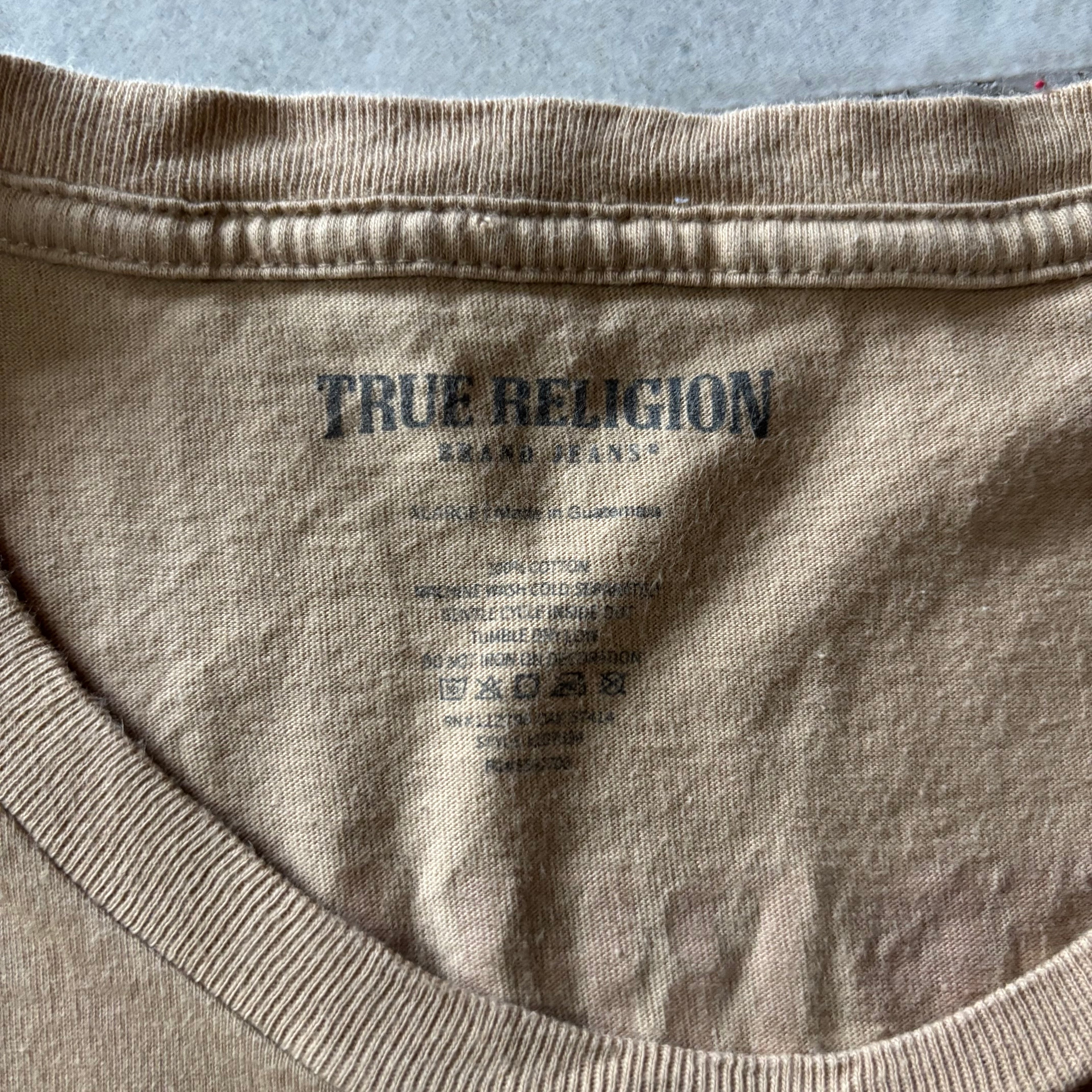 (L) TRUE RELIGION BUDA TEE