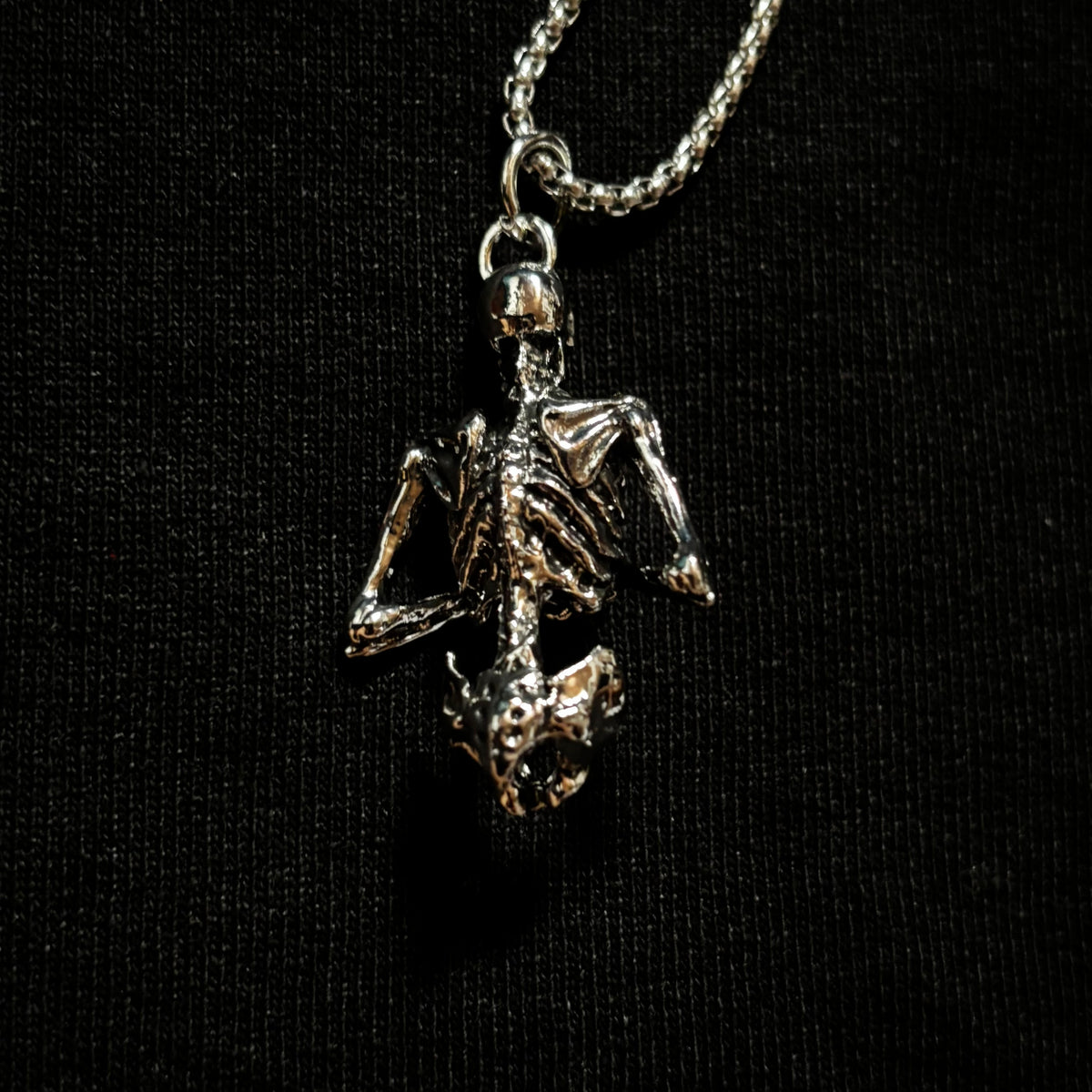 SKELETON NECKLACE