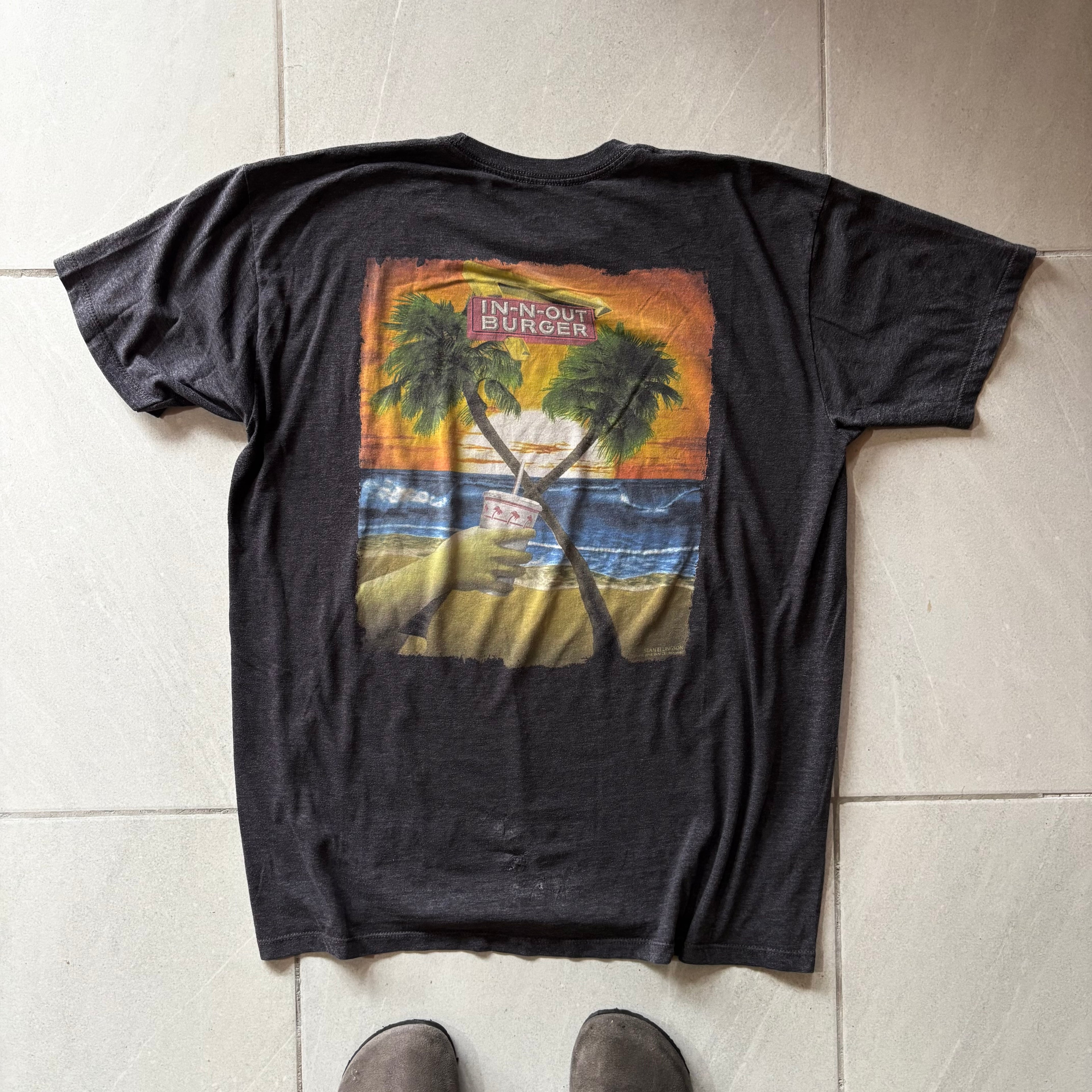 (Xl) IN N OUT PROMOTIONAL TEE