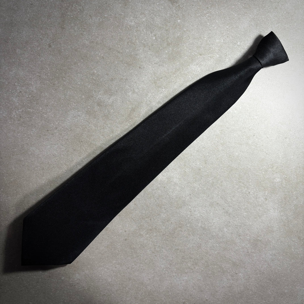 CORBATA BASICA