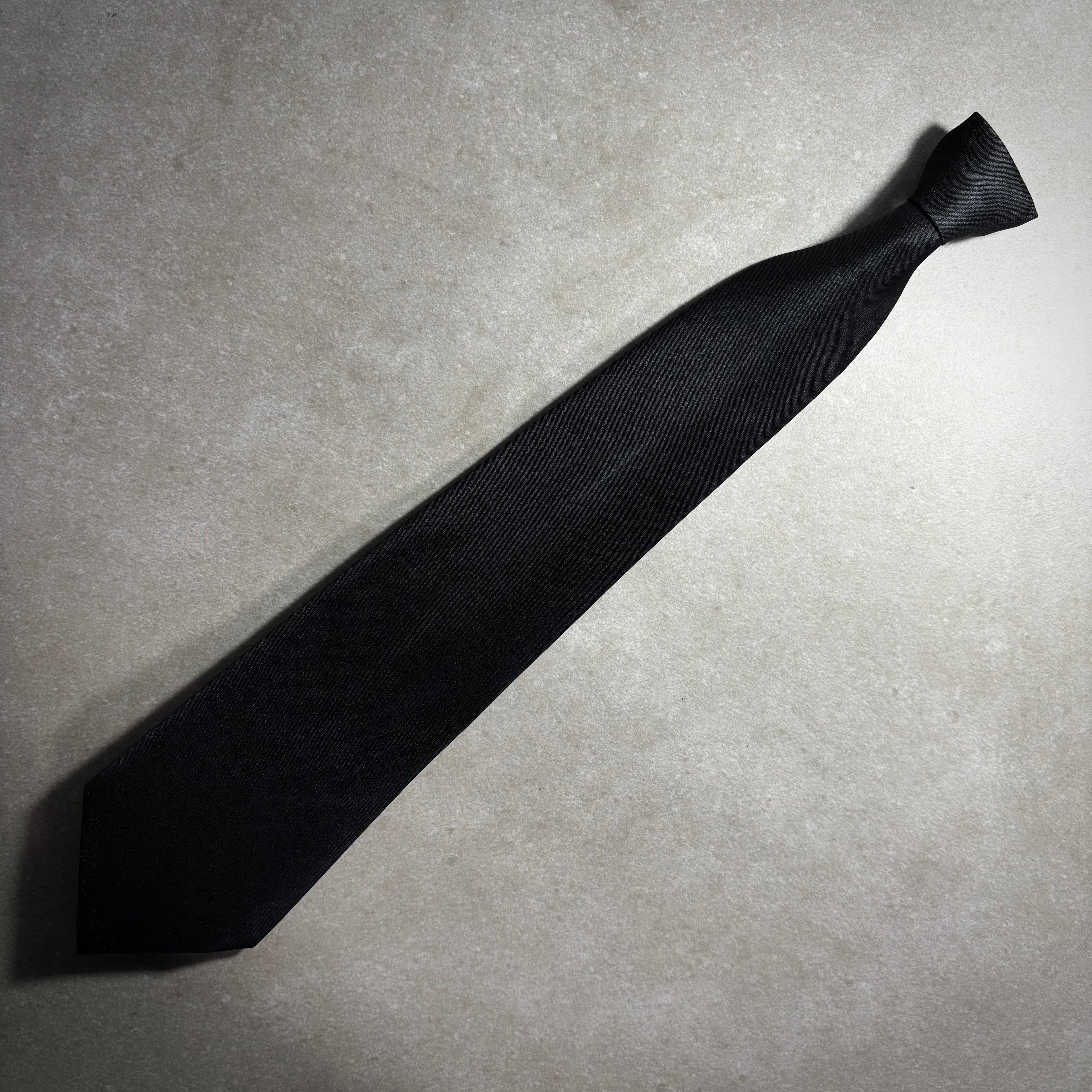 CORBATA BASICA