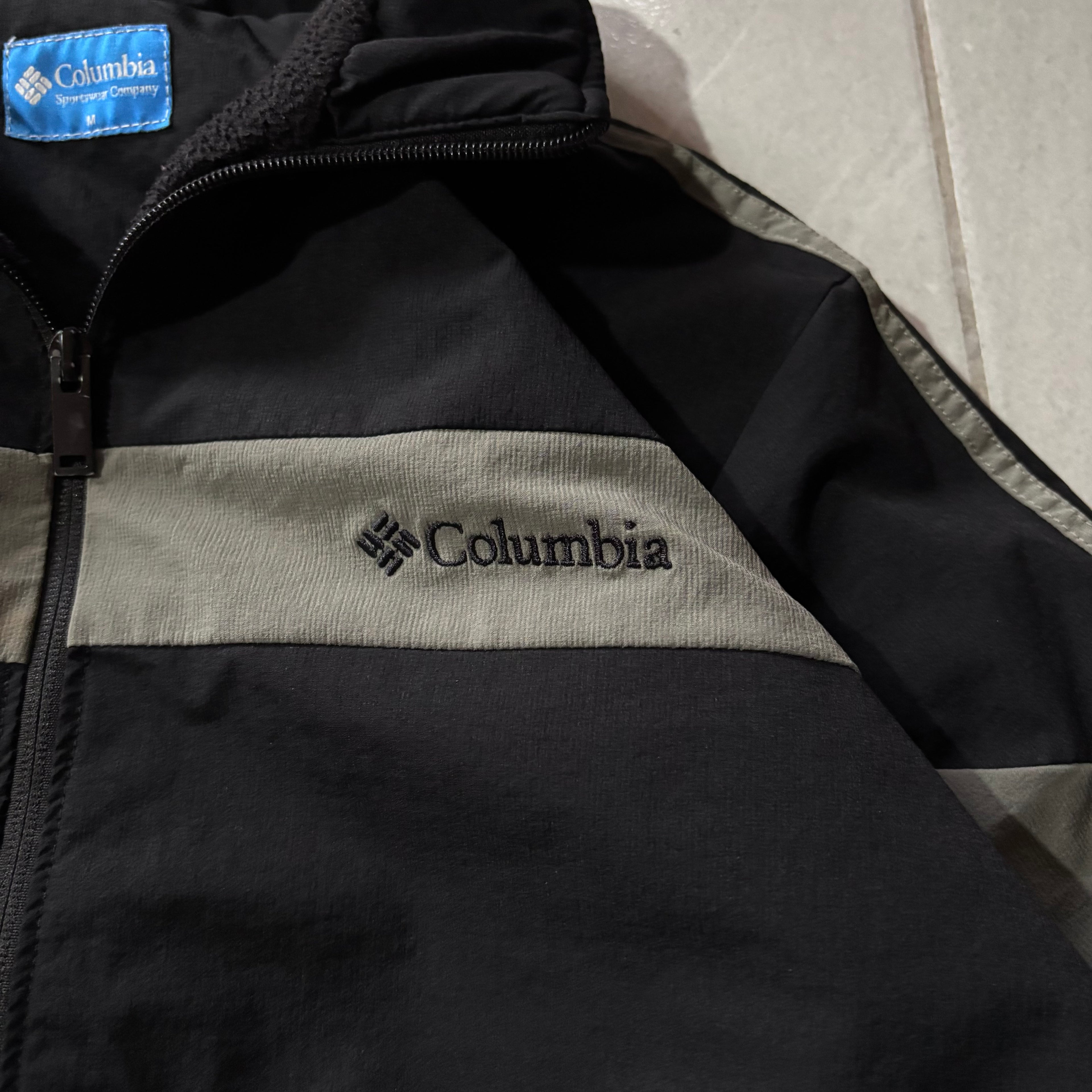 (S) COLUMBIA FLEECE JACKET