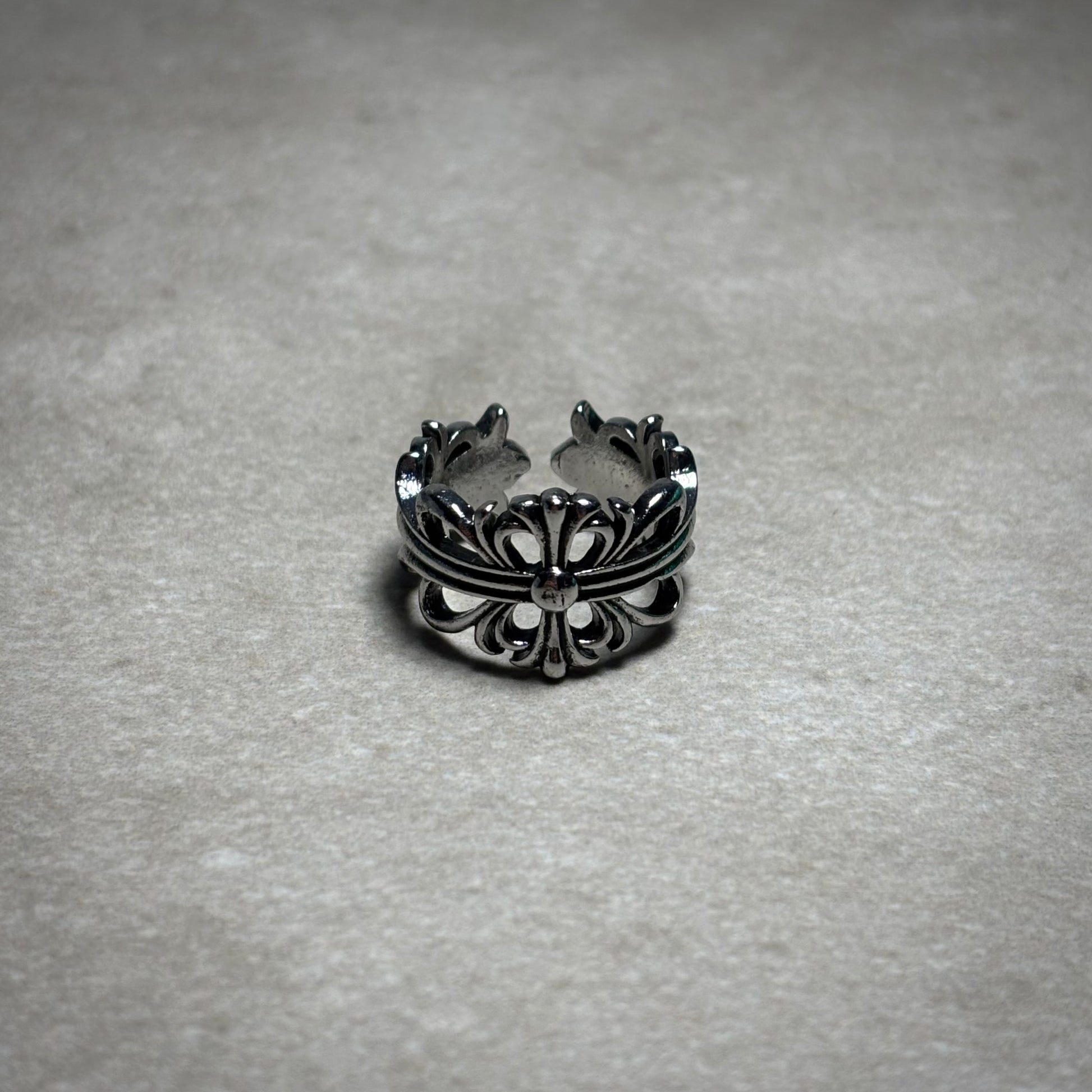 CHROME HEARTS FLORAL CROSS RING