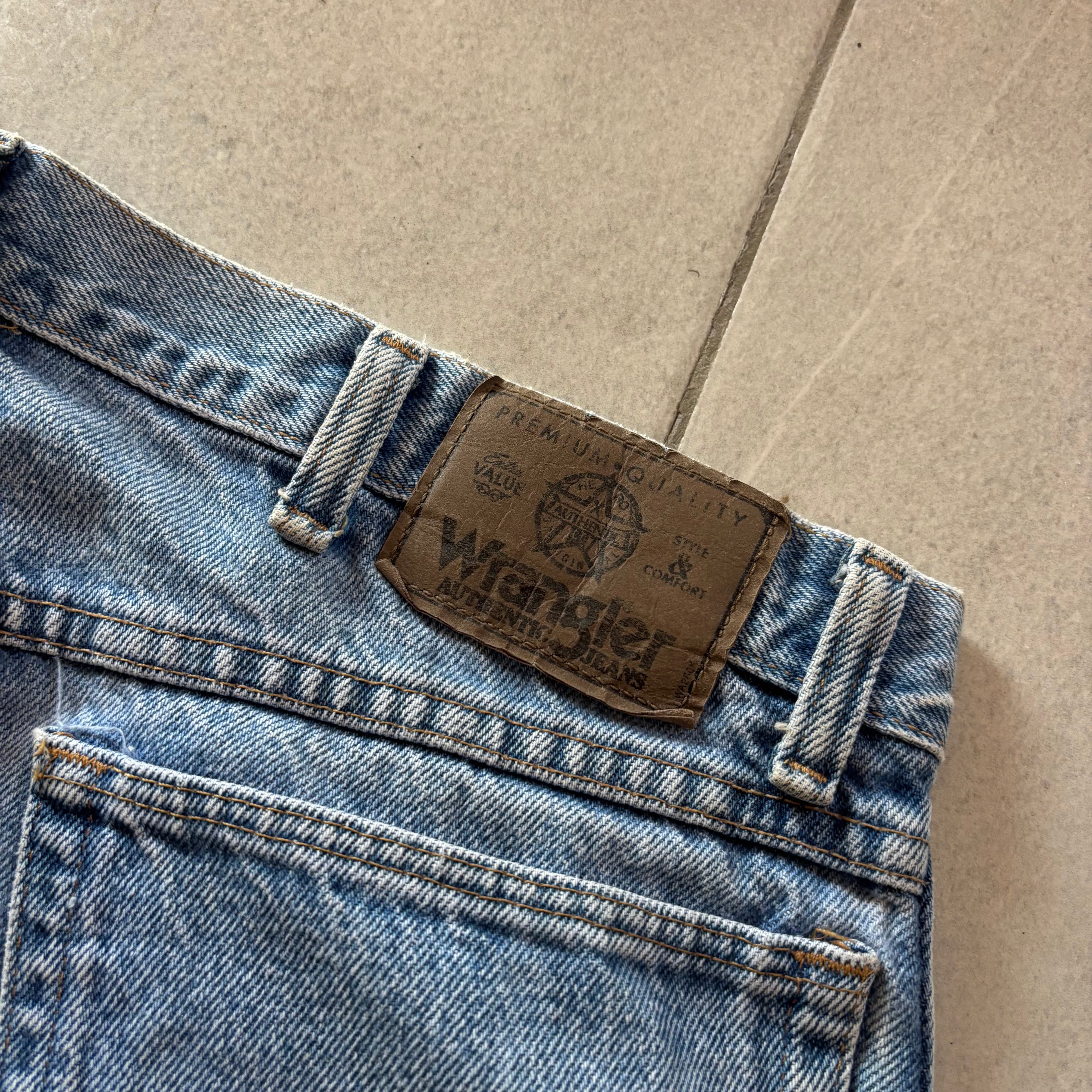 (36/32) WRANGLER DENIM JEANS