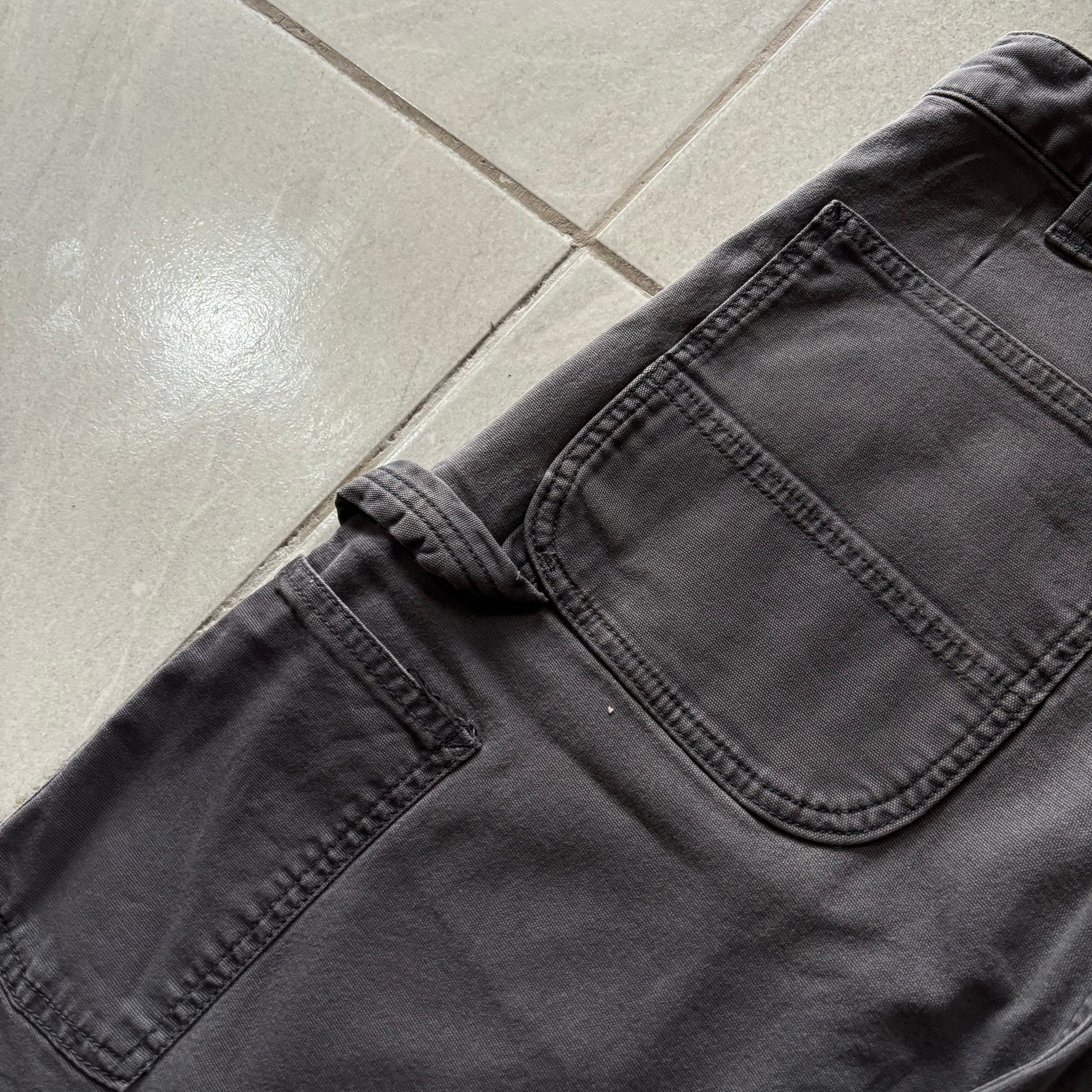 (34) CARHARTT CARPENTER JORT