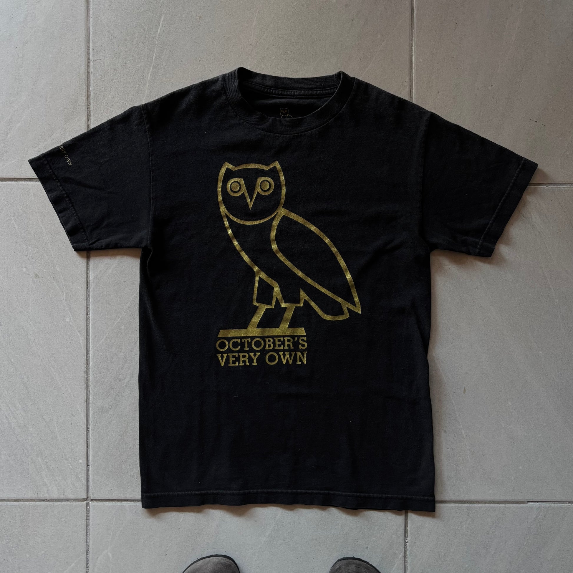 (S) TEE OCTOBERS VERY OWN