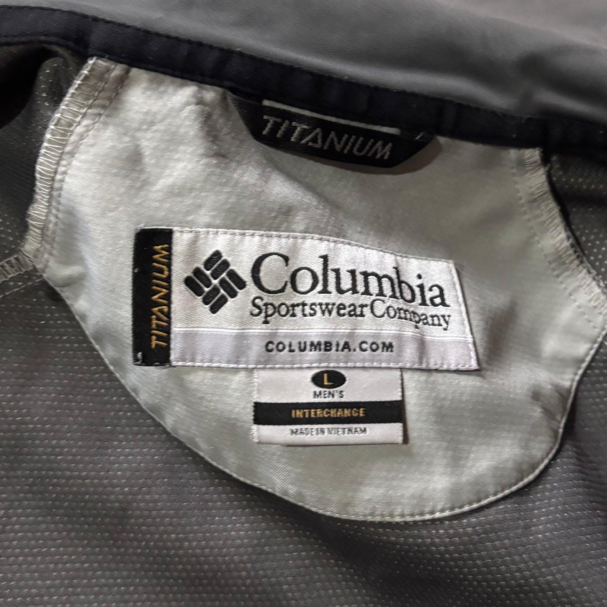 (L) COLUMBIA OMNI SHIELD TITANIUM