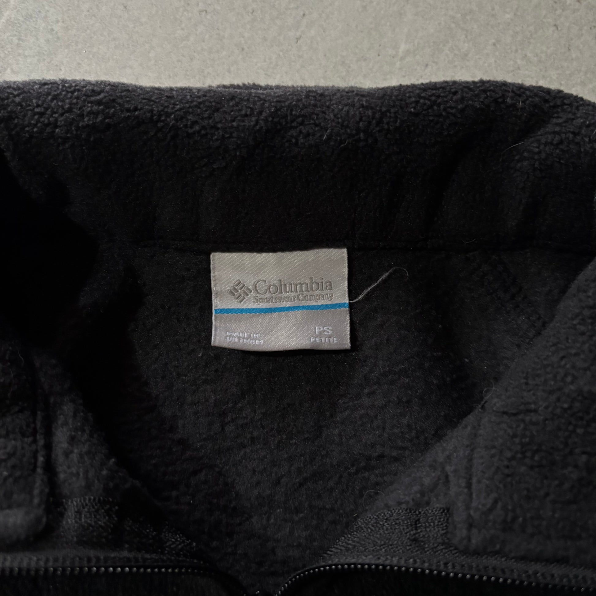 (S) COLUMBIA FLEECE JACKET BLACK