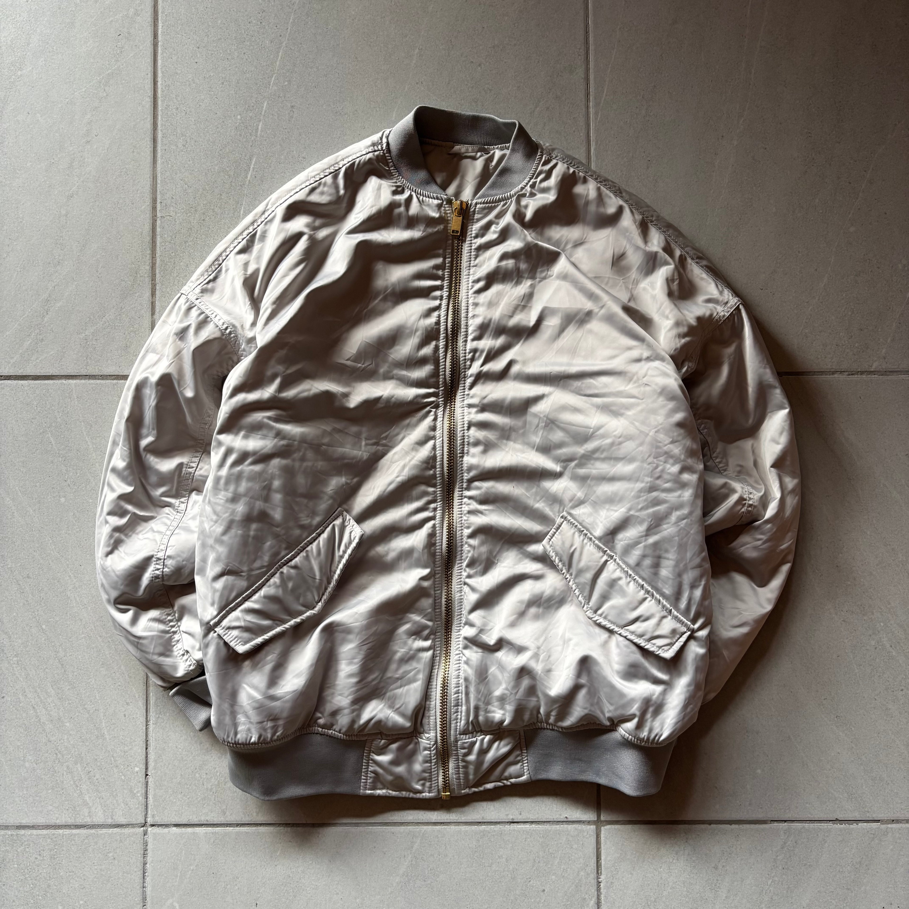 (L) RANDOM BOMBER JACKET