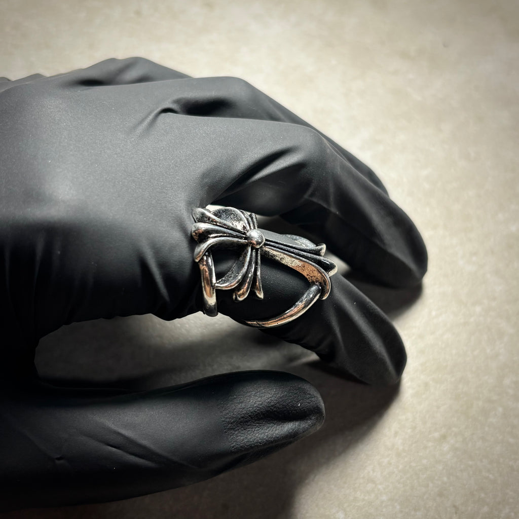 CHROME HEARTS CROSS ARMOR RING