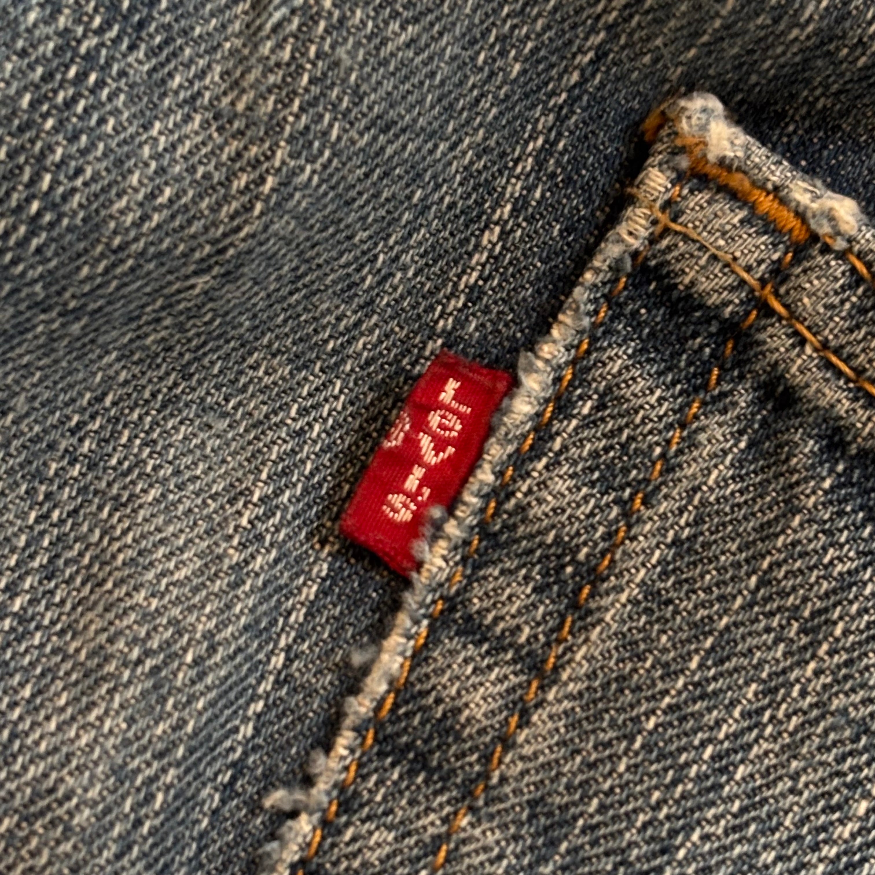 (33/34) LEVI'S 559 DENIM JEANS