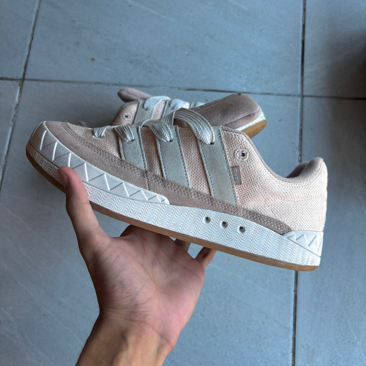 (43) ADIDAS CHUNKY ADIMATIC ROSAS