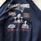 (L) VINTAGE NFL CHAMPIONS CREWNECK