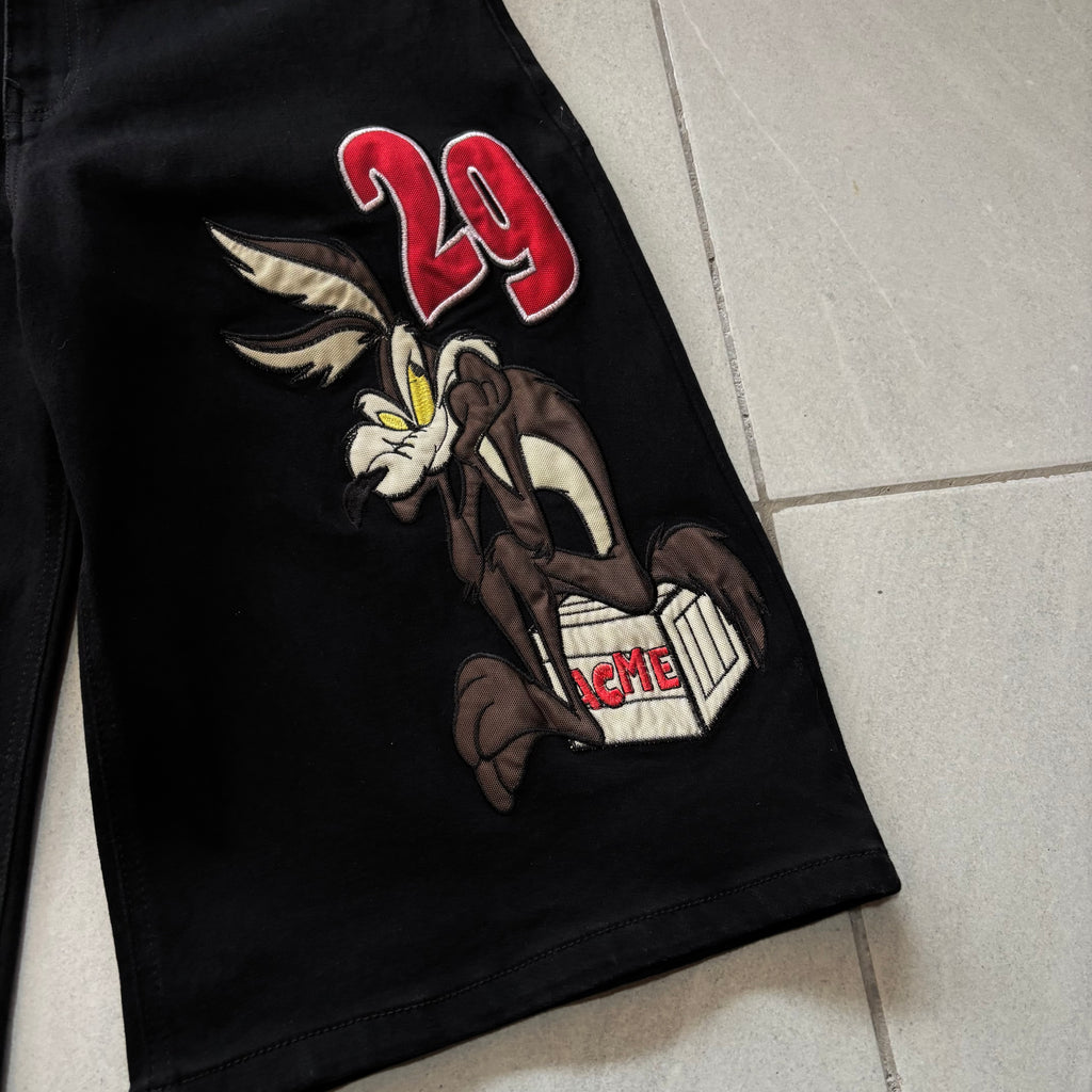 (32) CRAZY JORT LOONEY TUNES - NEW