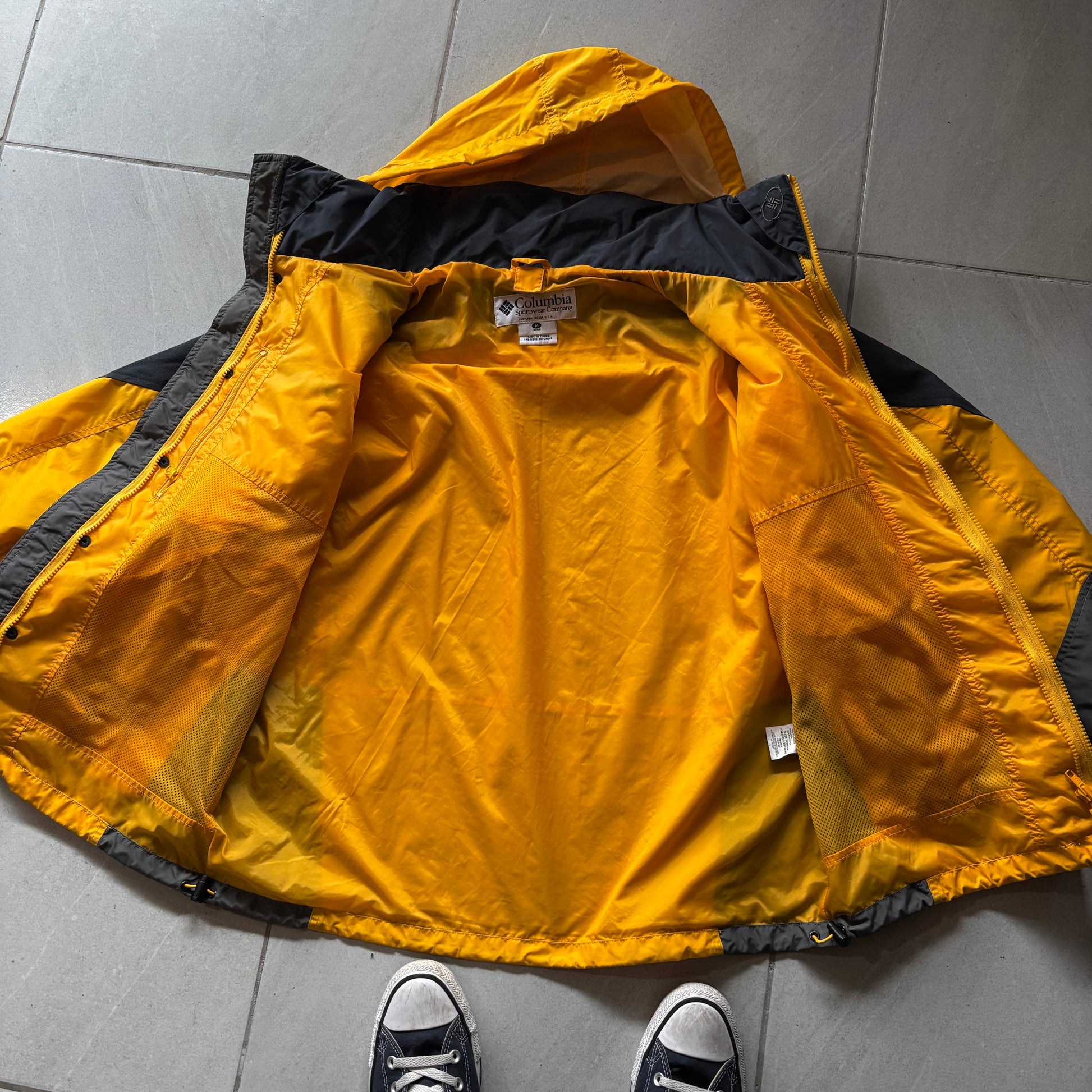(L) COLUMBIA WINDBREAKER