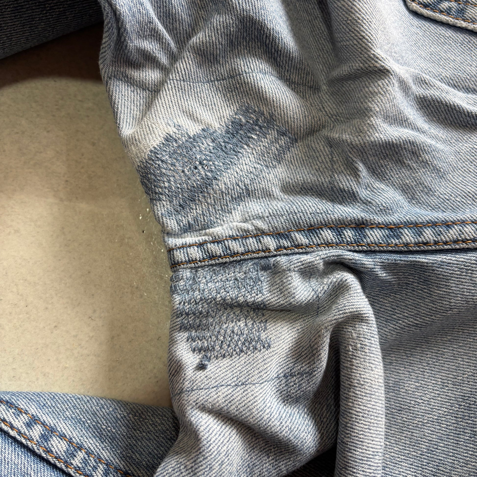 (34/32) LEVI'S 550 DENIM PANT