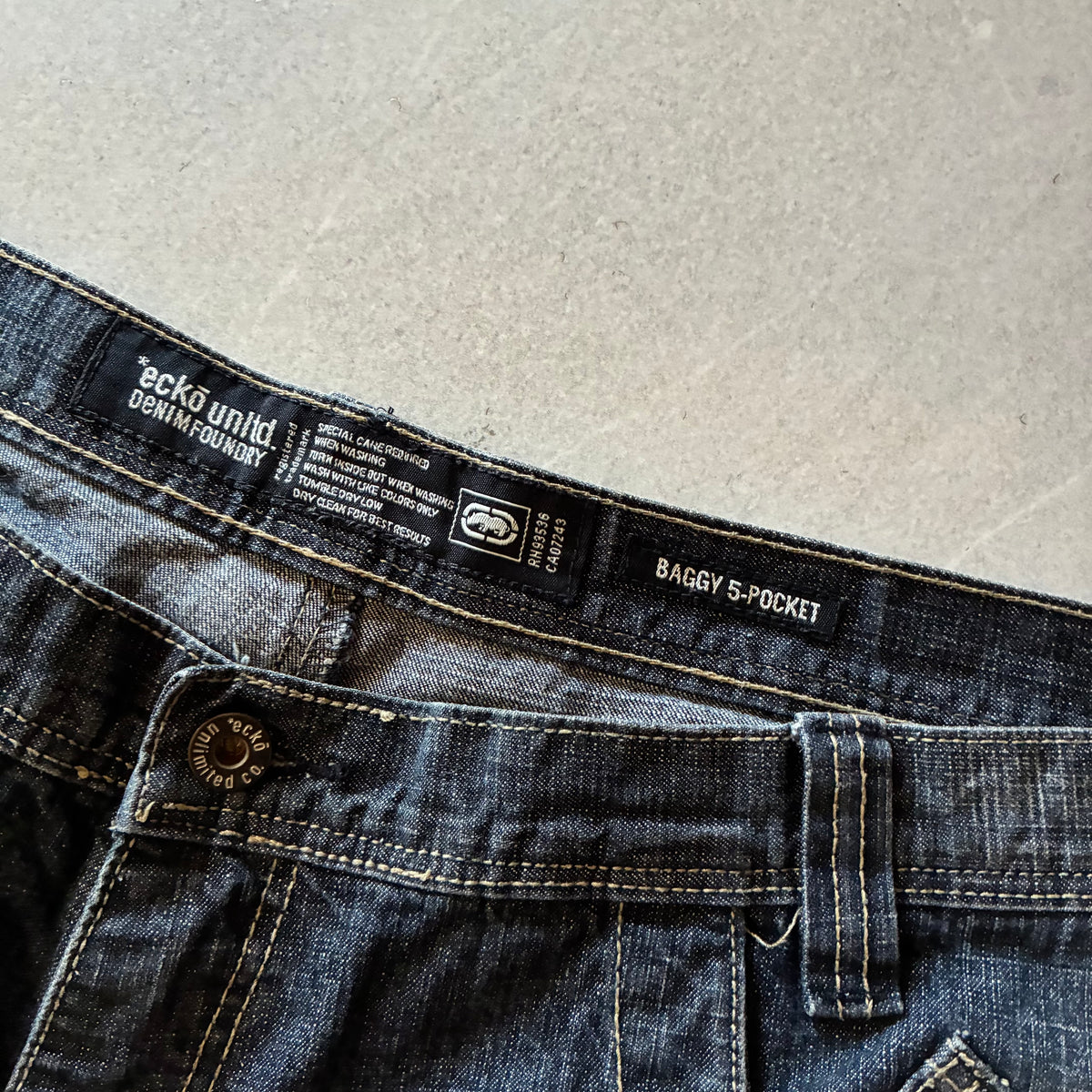 (40) ECKO Y2K JORT