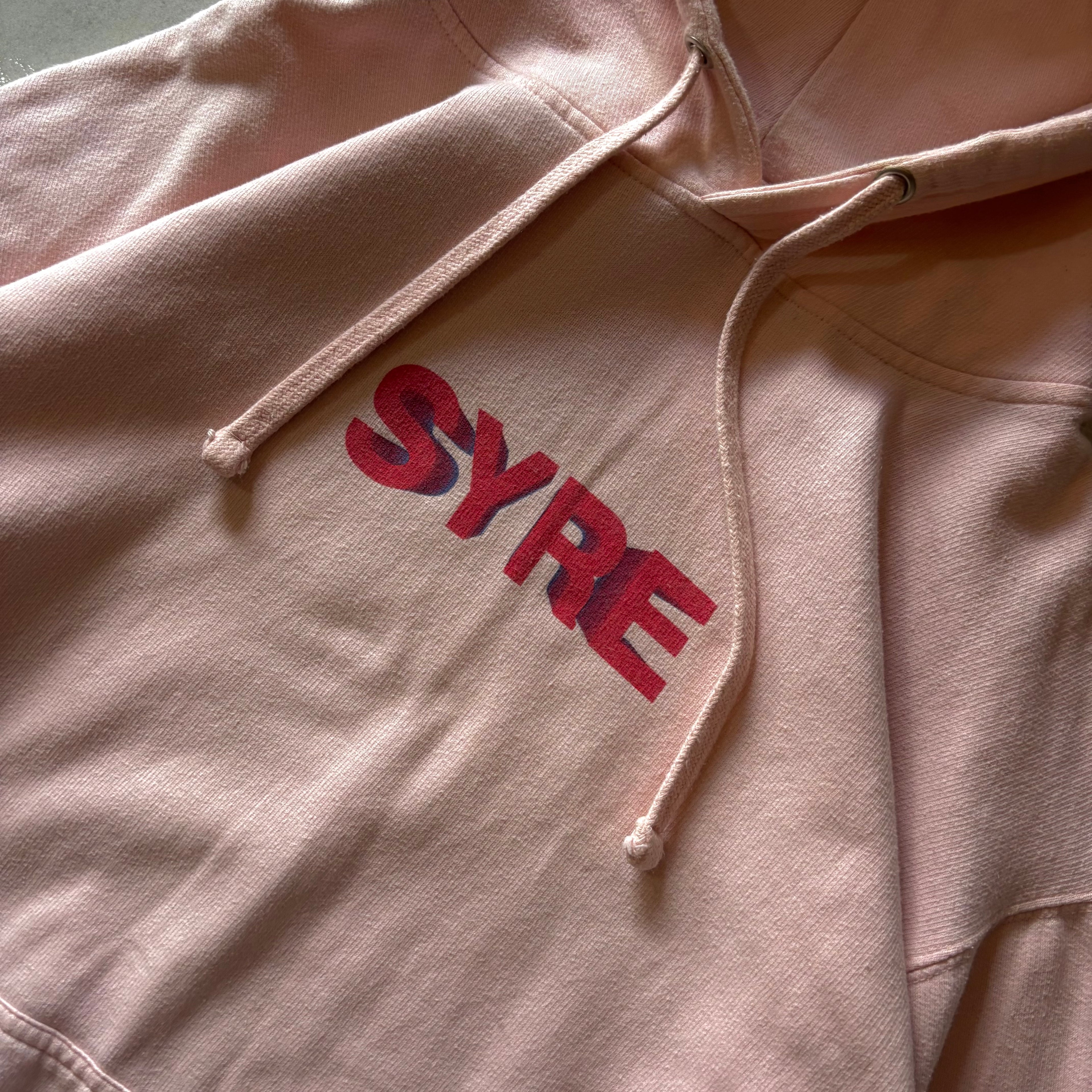 (FIT L) HOODIE SYRE