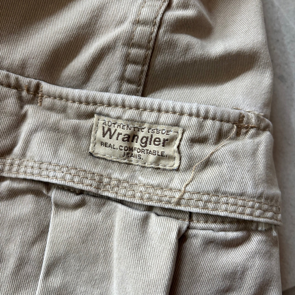 (36) WRANGLER CARGO SHORT