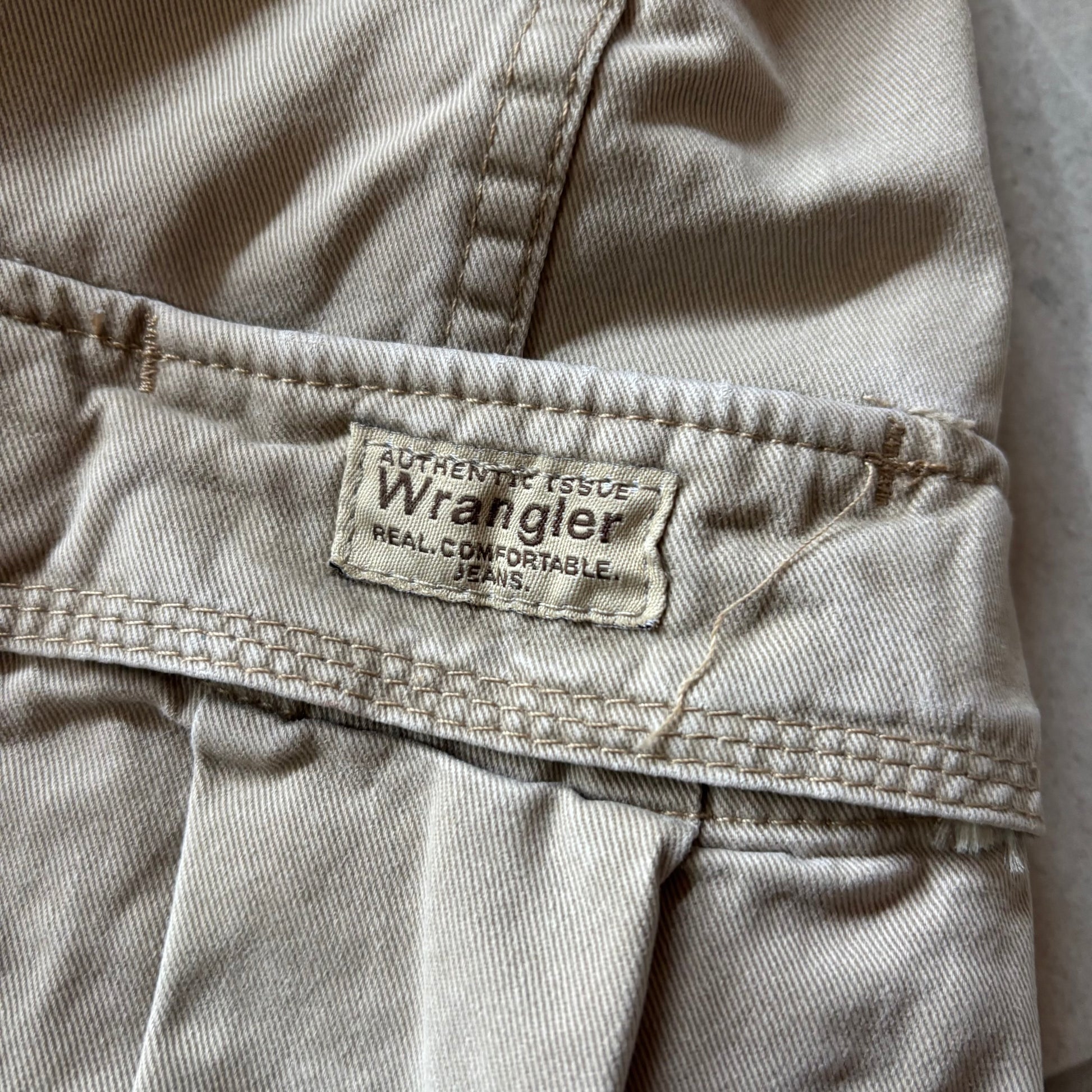 (36) WRANGLER CARGO SHORT