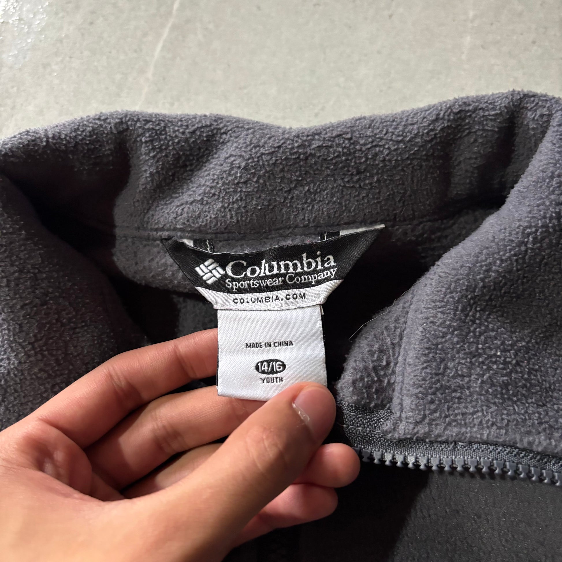 (S) COLUMBIA FLEECE JACKET GRAY