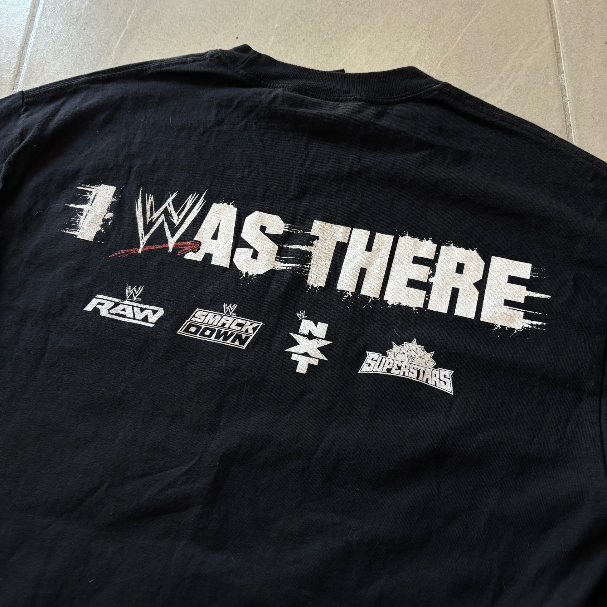 (L) VINTAGE WWE TEE