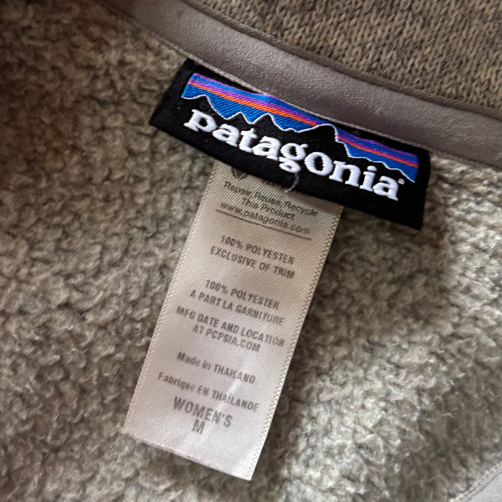 (M) PATAGONIA FLEECE JACKET - NEW