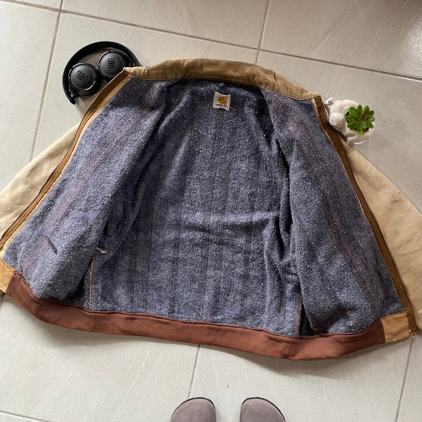 (M Boxy) Carhartt Detroit Jacket - Destroyed and Fixed