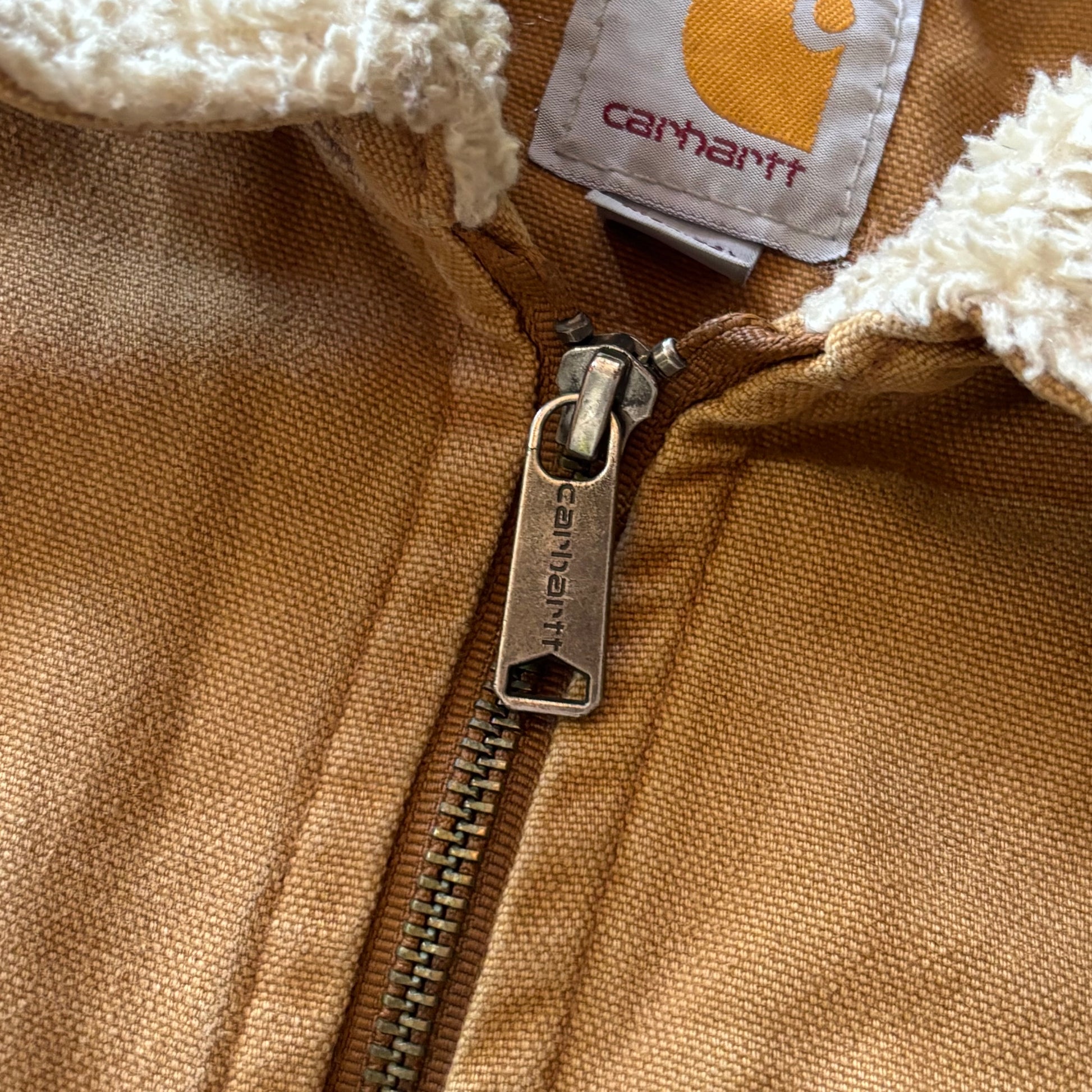 (L) CARHARTT CAMEL JACKET