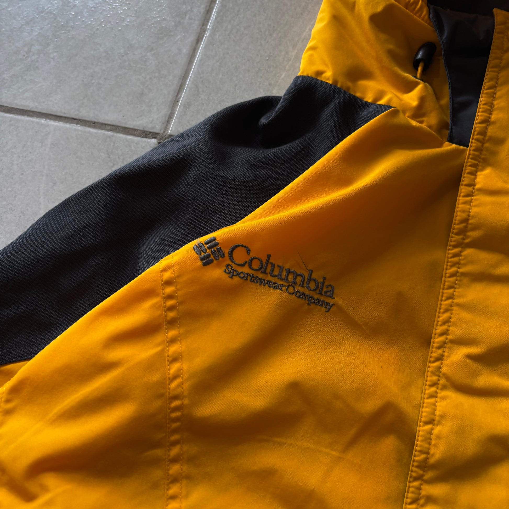 (L) COLUMBIA WINDBREAKER