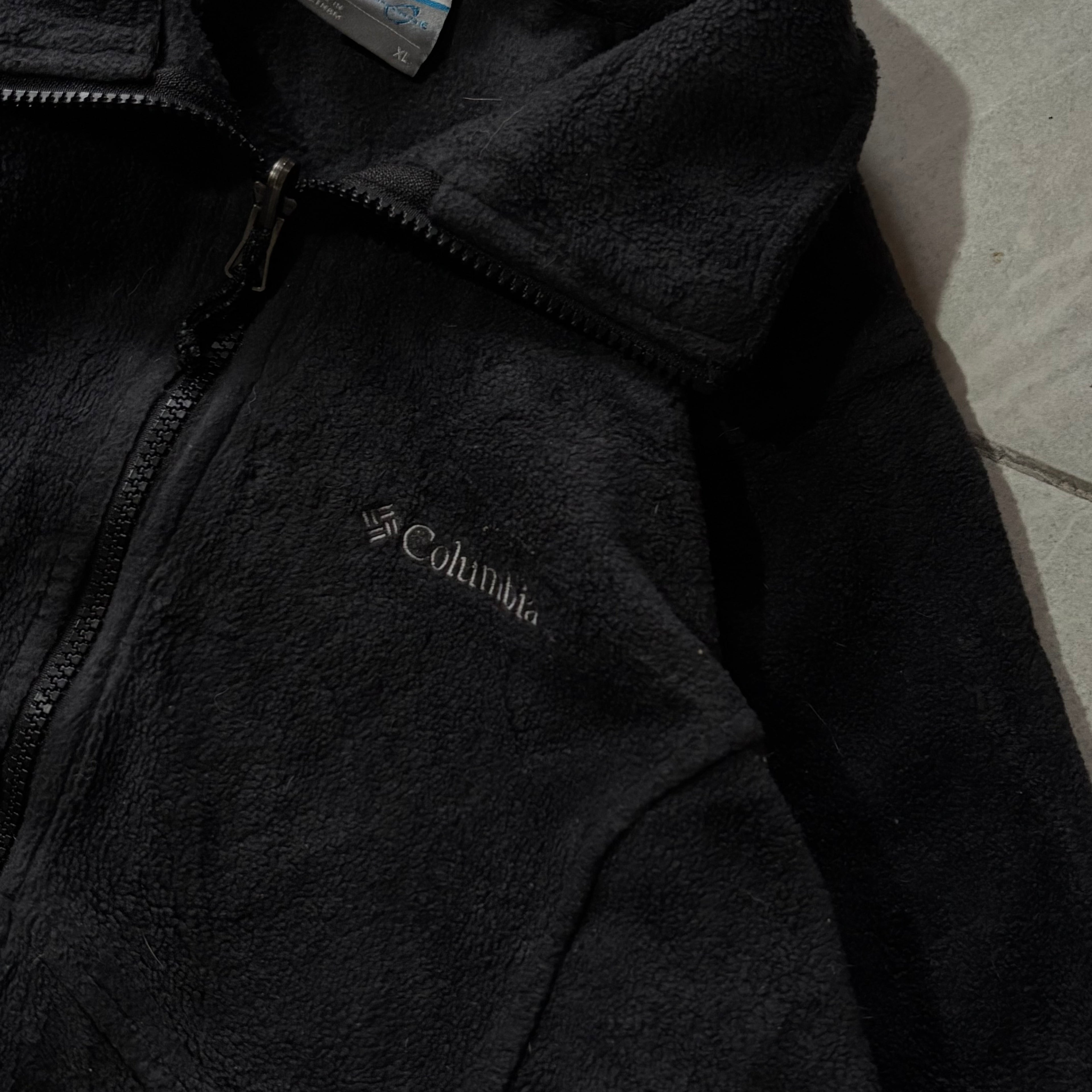 (FIT M) COLUMBIA FLEECE JACKET