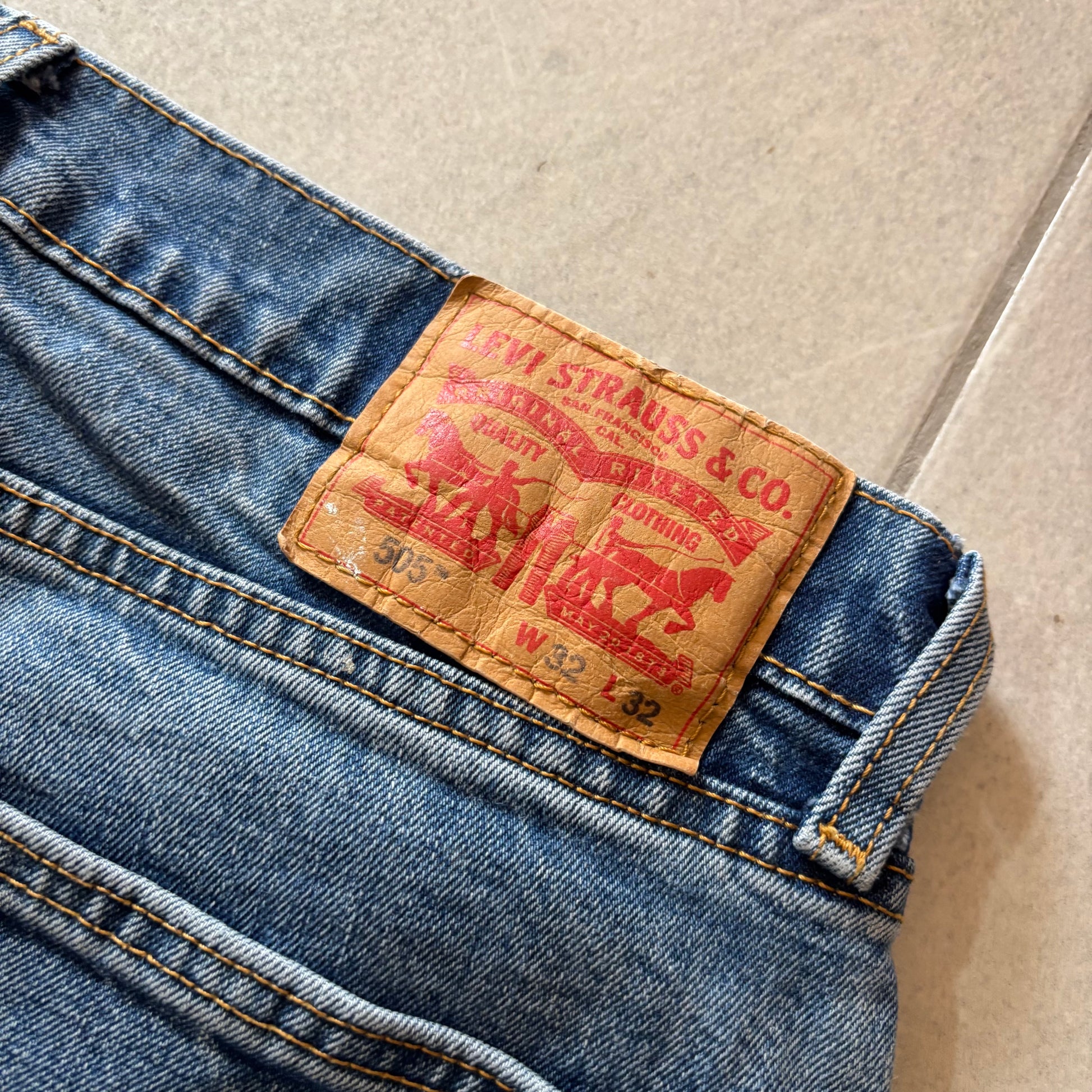 (32/32) LEVI'S 505 DENIM PANT
