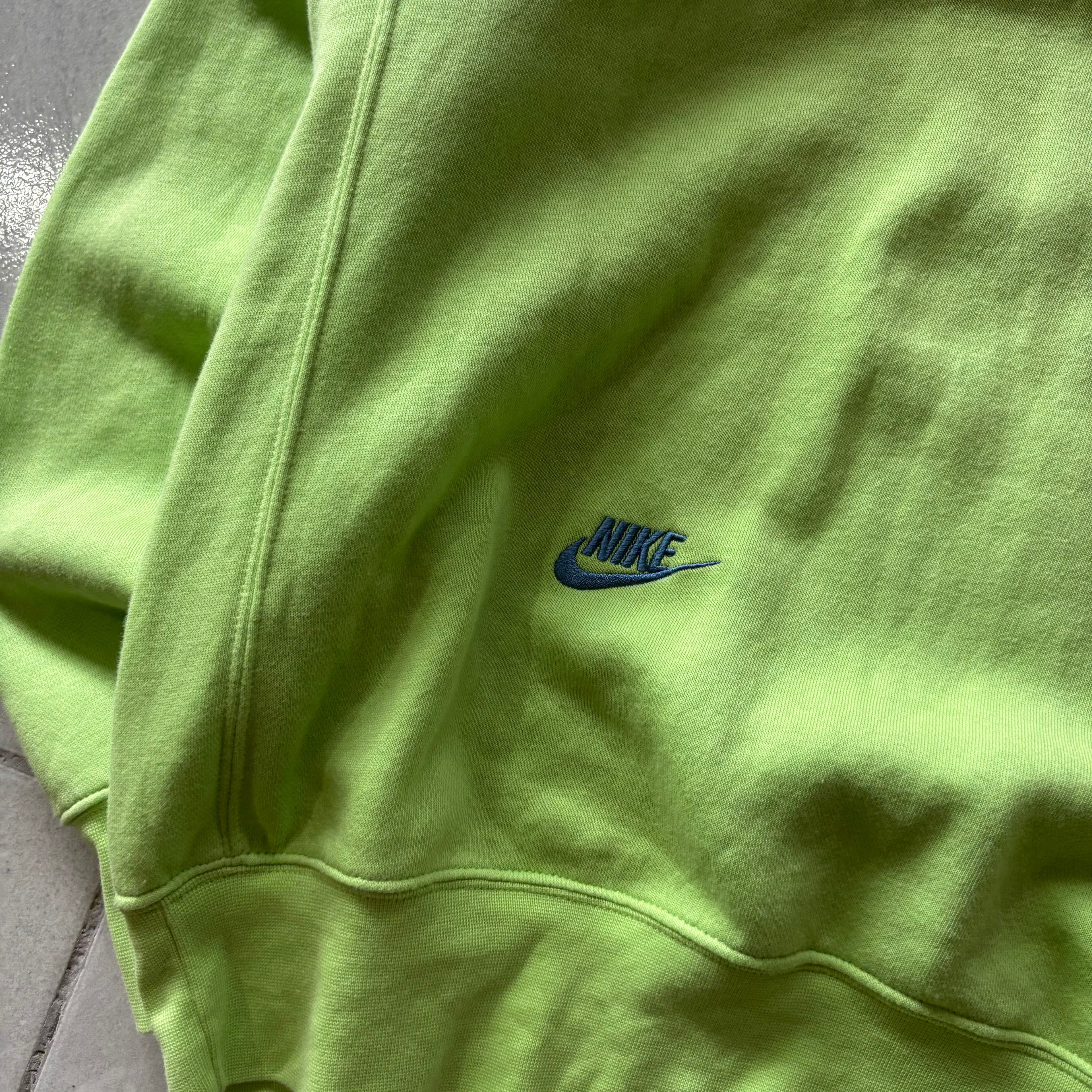 (L) NIKE CREWNECK