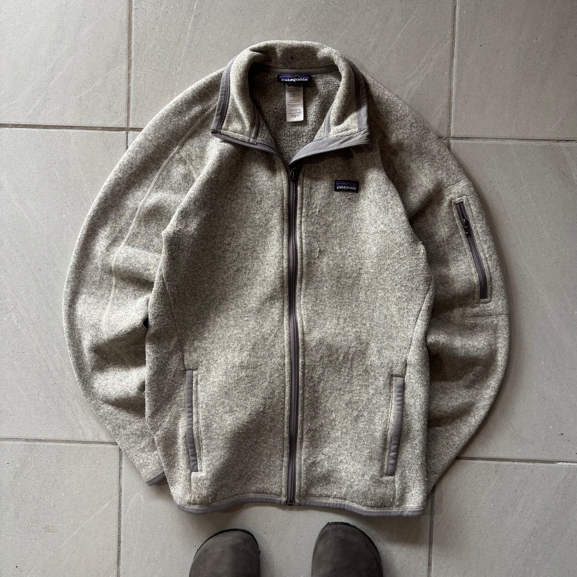 (M) PATAGONIA FLEECE JACKET - NEW