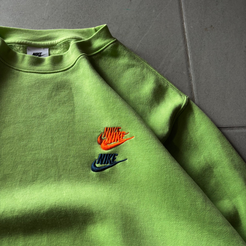 (L) NIKE CREWNECK