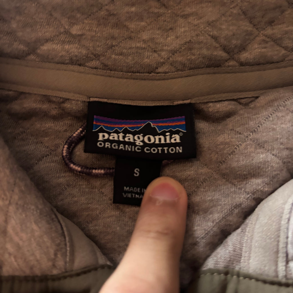 (S) PATAGONIA FLEECE JACKET