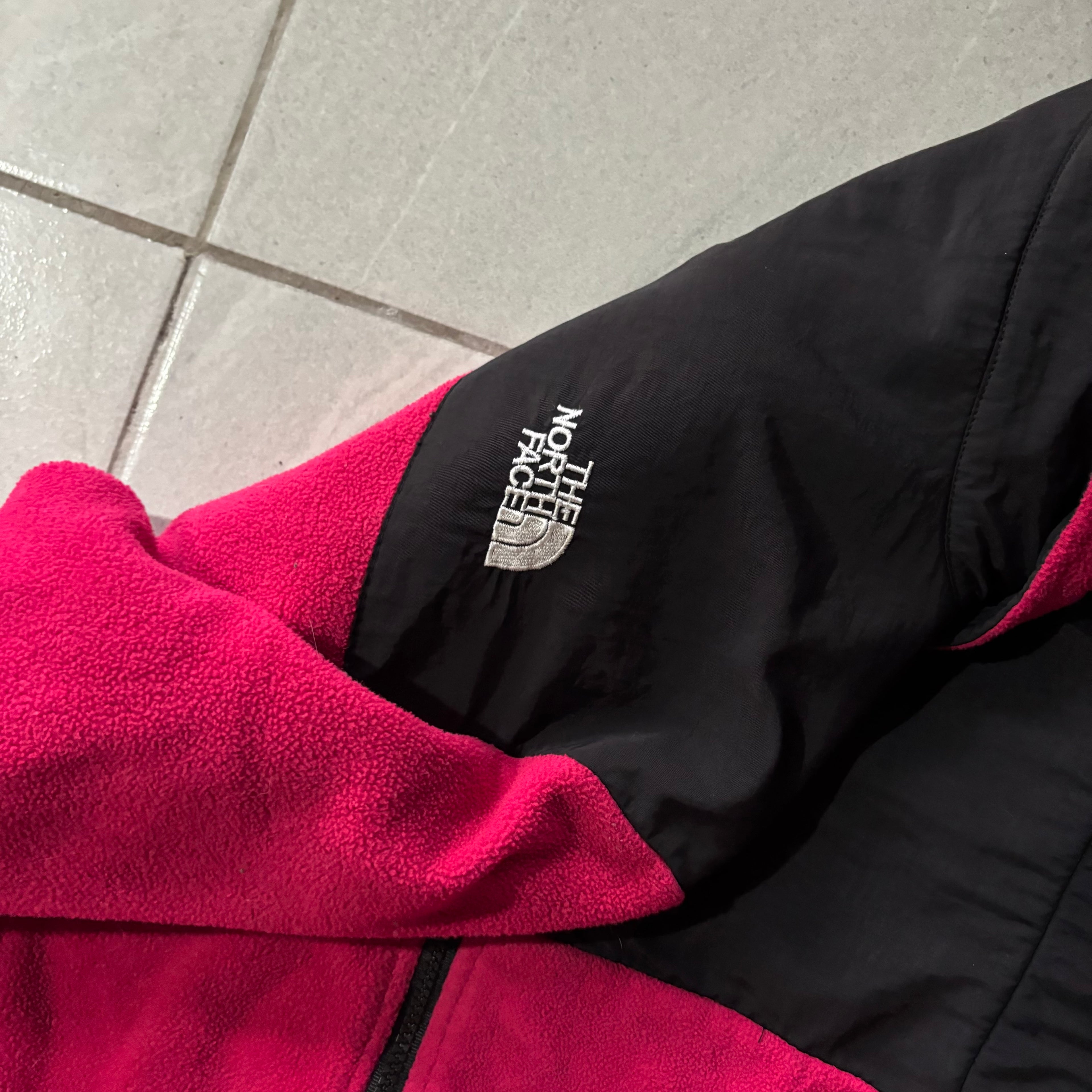 (S) THE NORTH FACE FLEECE JACKET