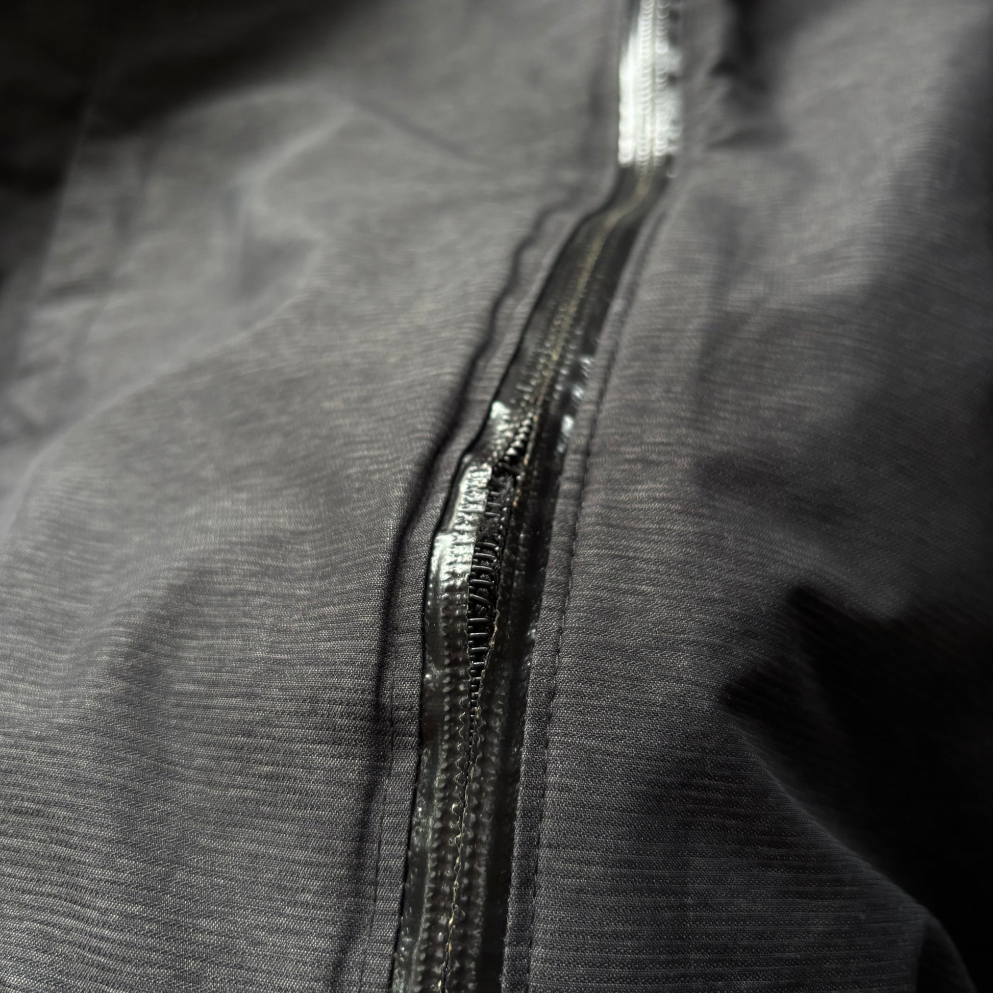 (M) COLUMBIA OMNI TECH COMPLETE - ZIP DAMAGE