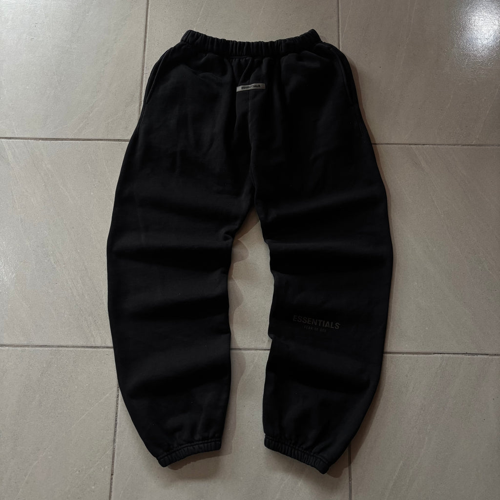(FIT L) ESSENTIALS FEAR OF GOD LEGIT