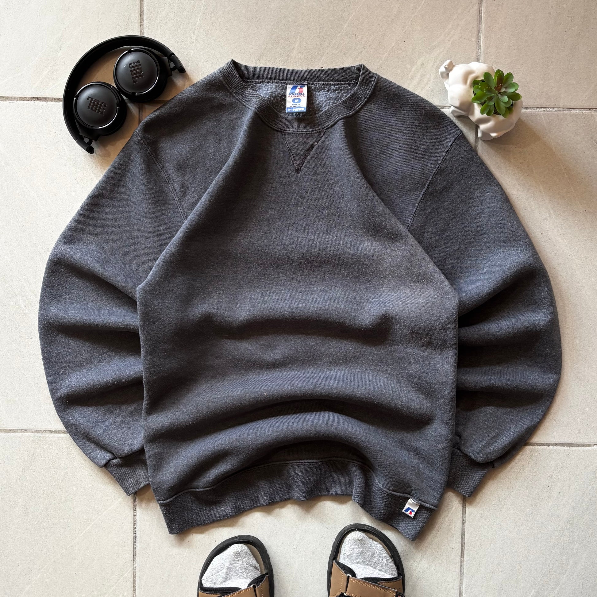 (M BOXY) 00's RUSSELL CREWNECK