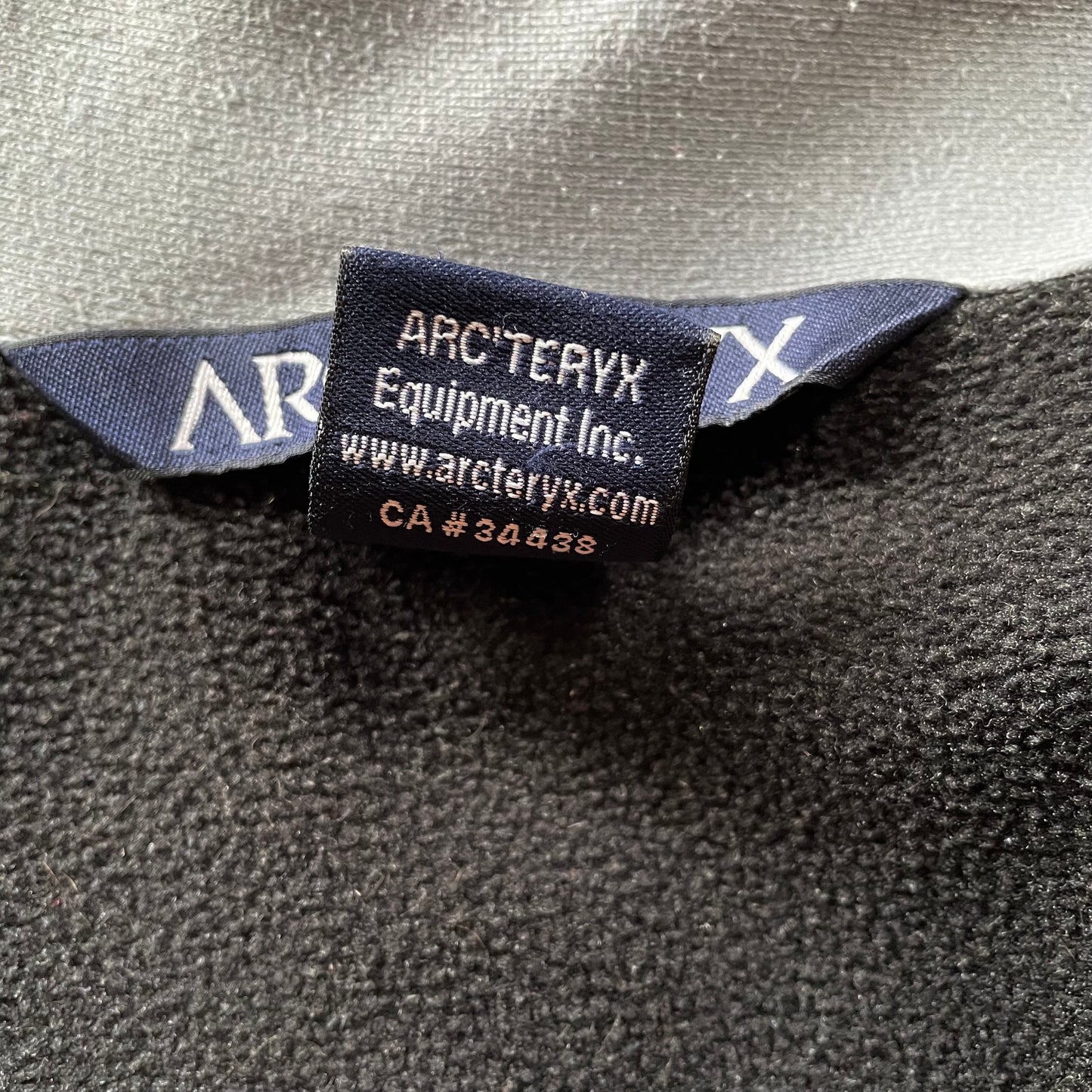 (L) ARC’TERYX Black Jacket