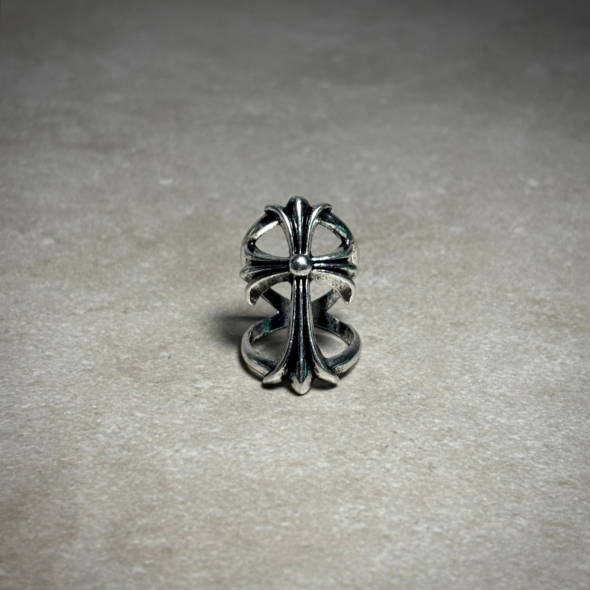CHROME HEARTS CROSS ARMOR RING