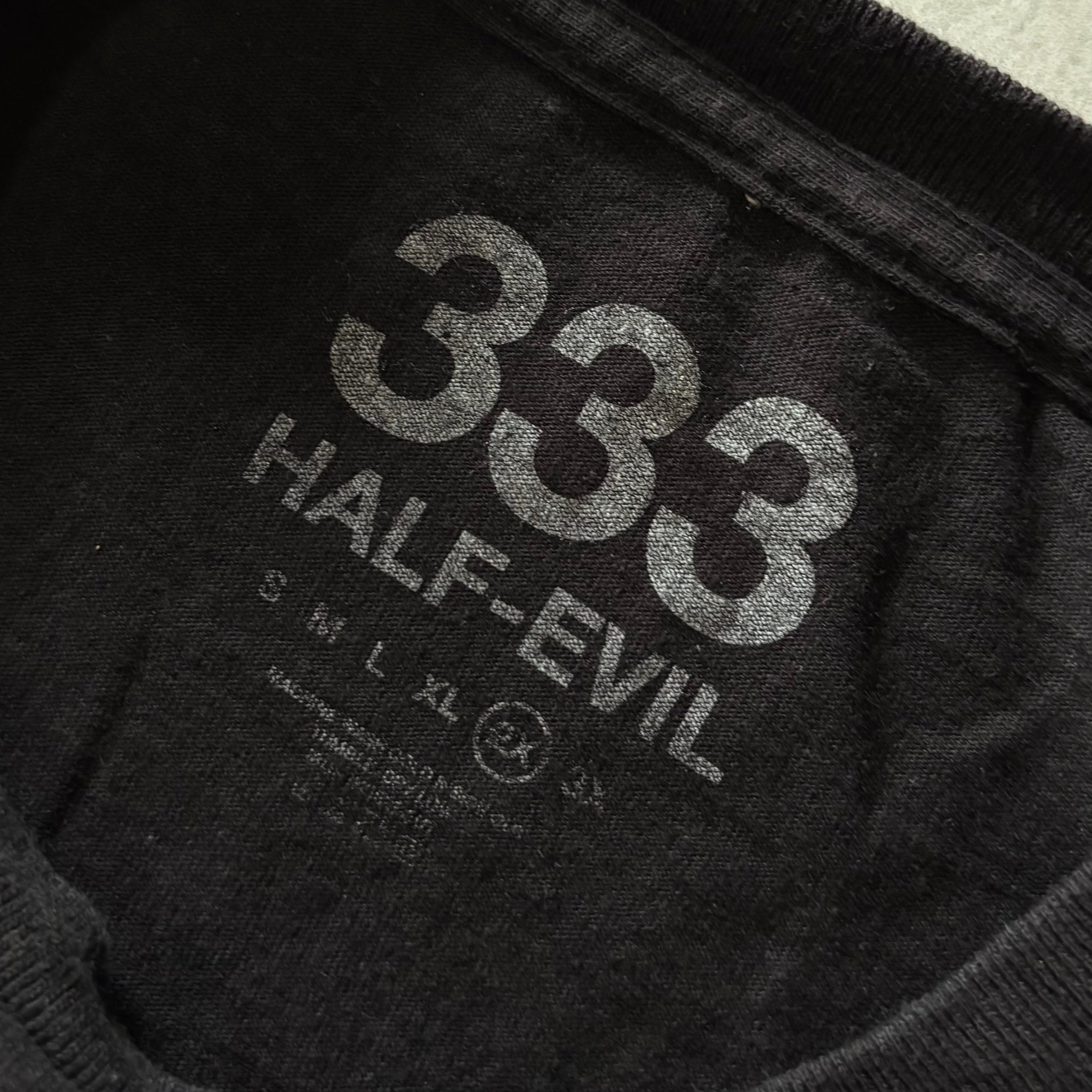(L OVERSIZED) 333 HALF EVIL TEE