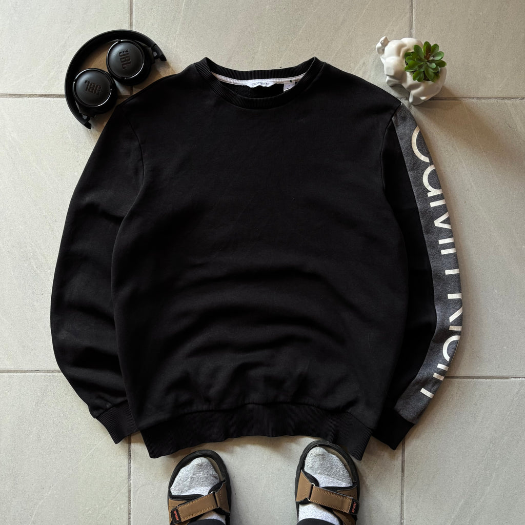 (M BOXY) CALVIN KLEIN CREWNECK LEGIT