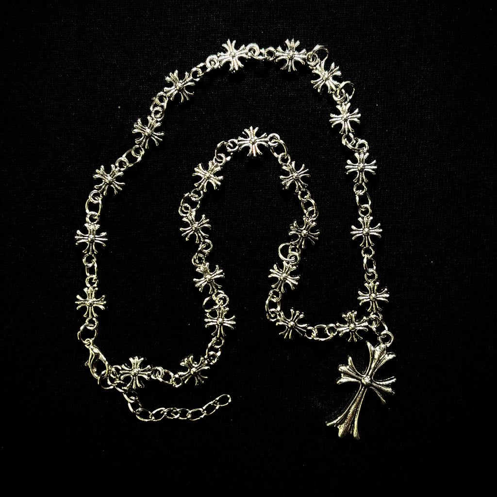CHROME HEARTS CROSS NECKLACE